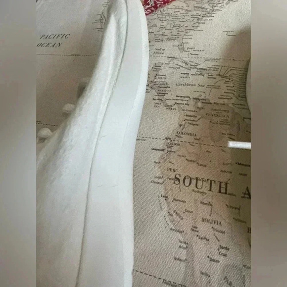 Allbirds Size W9 Cream Wool Runner - Picture 8 of 8